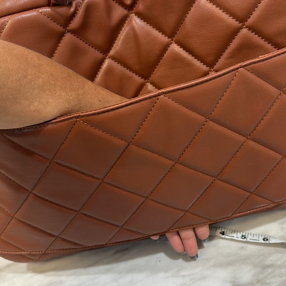 Gilda Paris Large Crossbody Bag - Picture 4 of 13